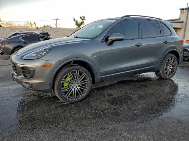  Salvage Porsche Cayenne