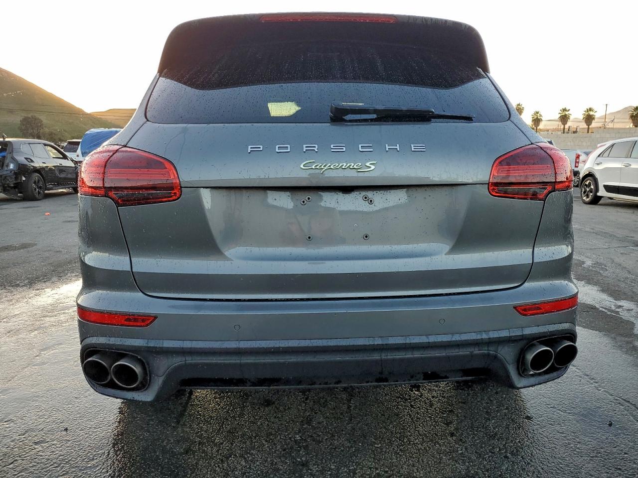 Porsche Cayenne Se Hybrid Image 3
