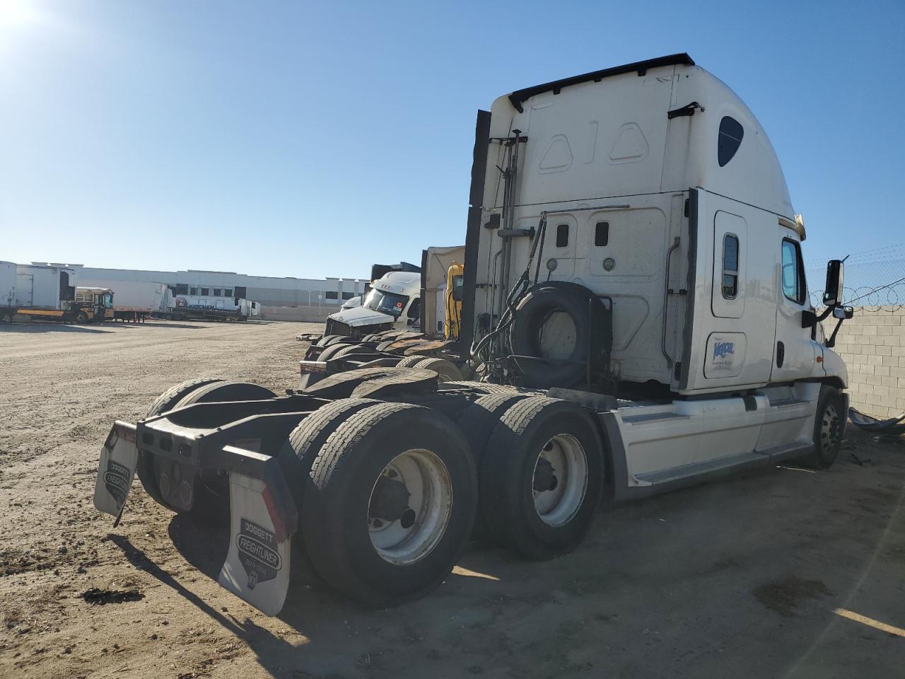 Freightliner Cascadia Image 5