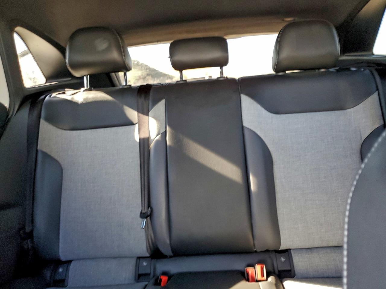 Volkswagen ID.4 Pro Image 13