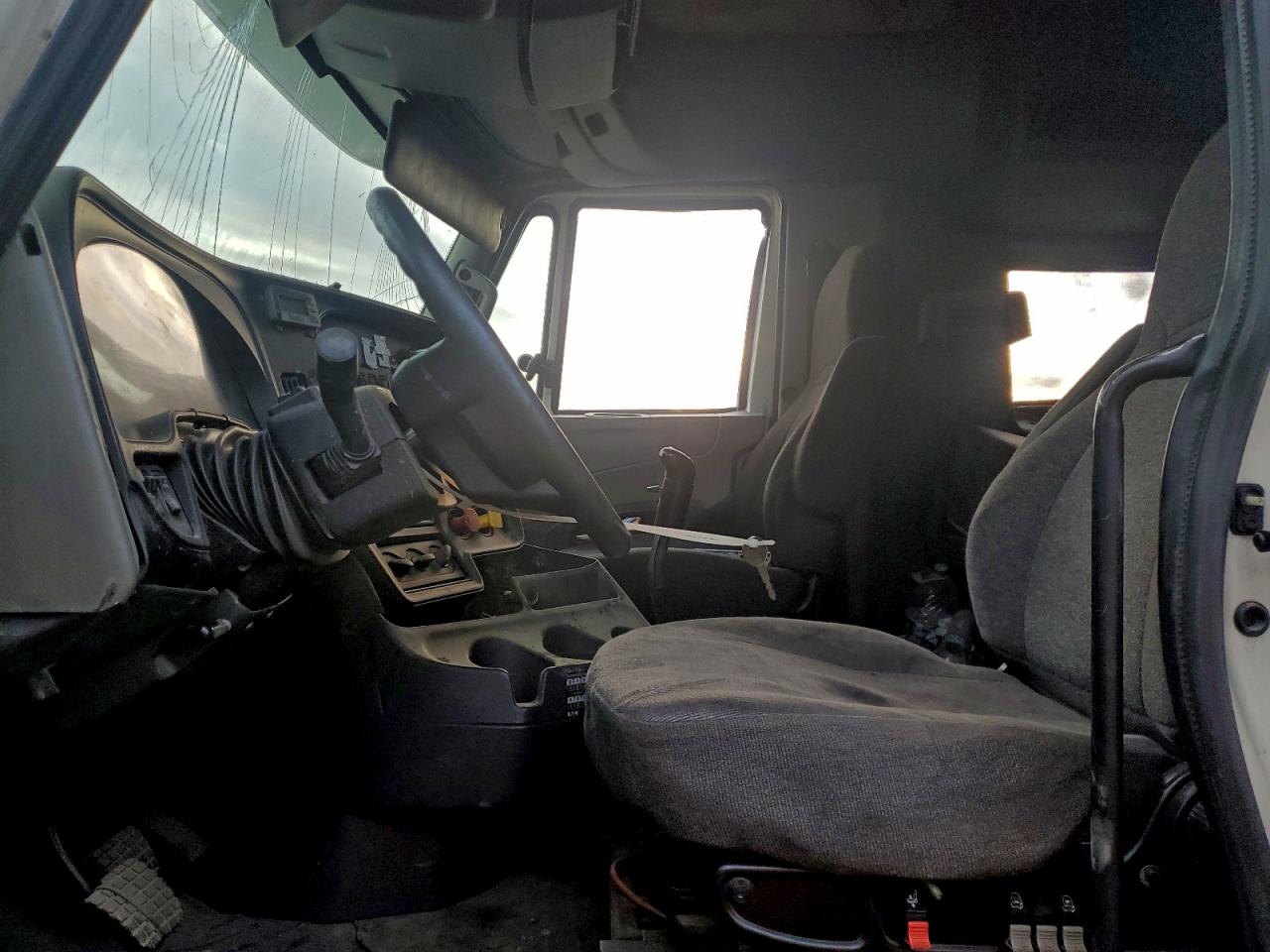 International Prostar Image 4