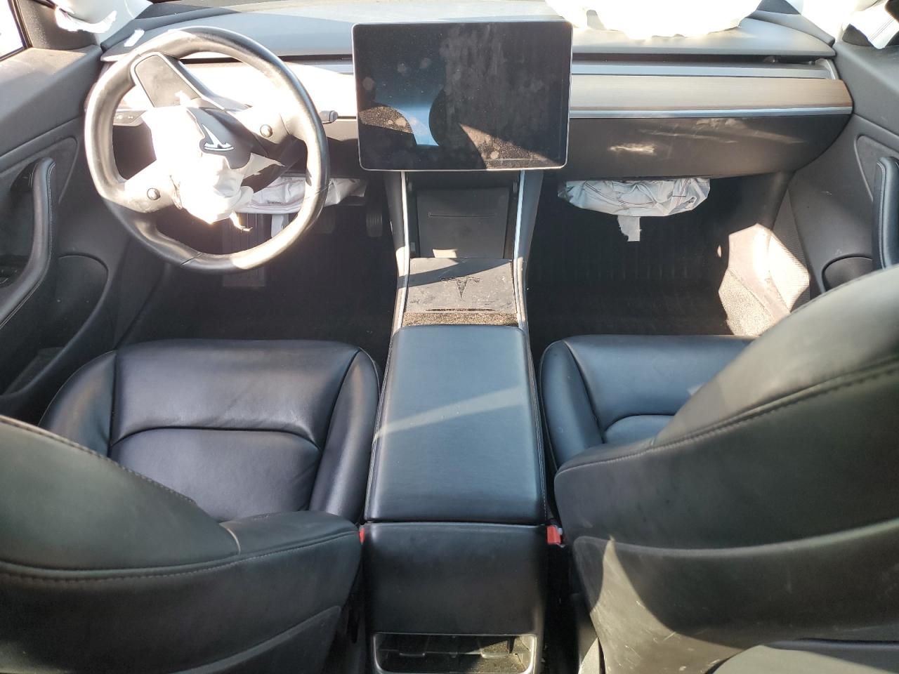 Tesla Model 3 Image 4