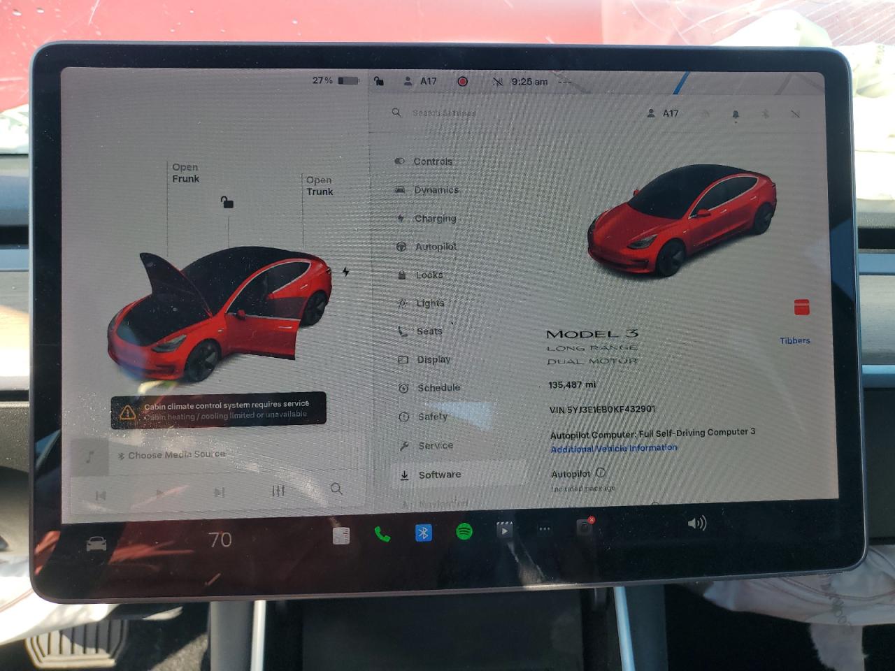 Tesla Model 3 Image 11
