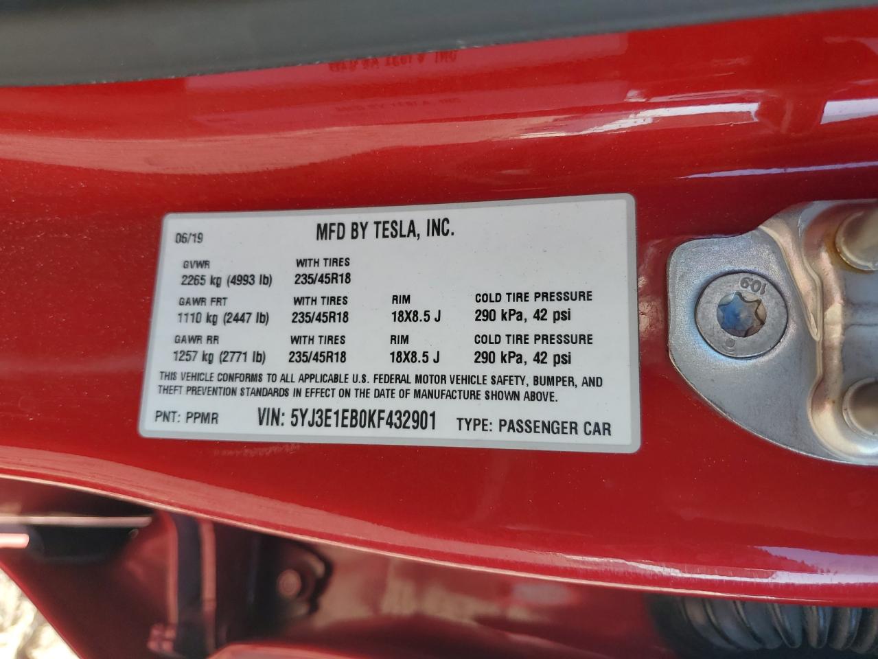 Tesla Model 3 Image 9