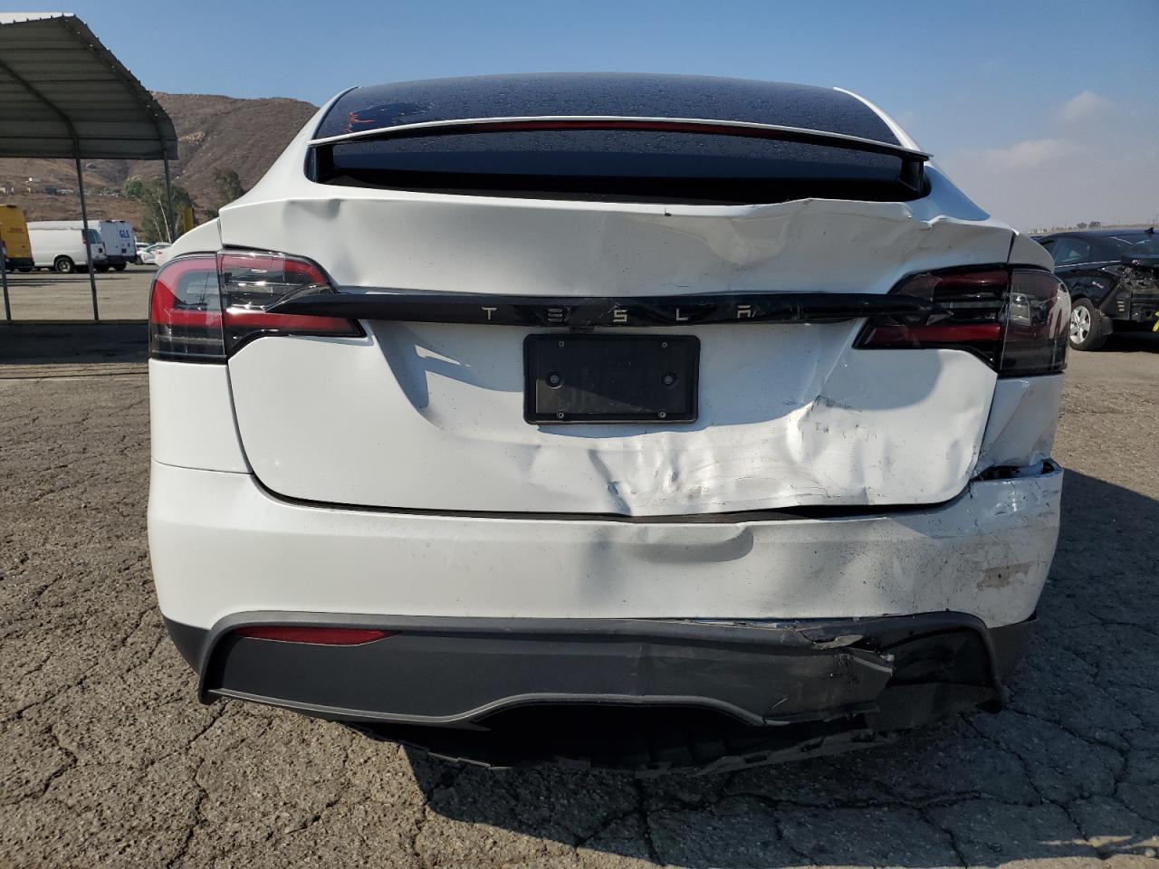Tesla Model X Image 11