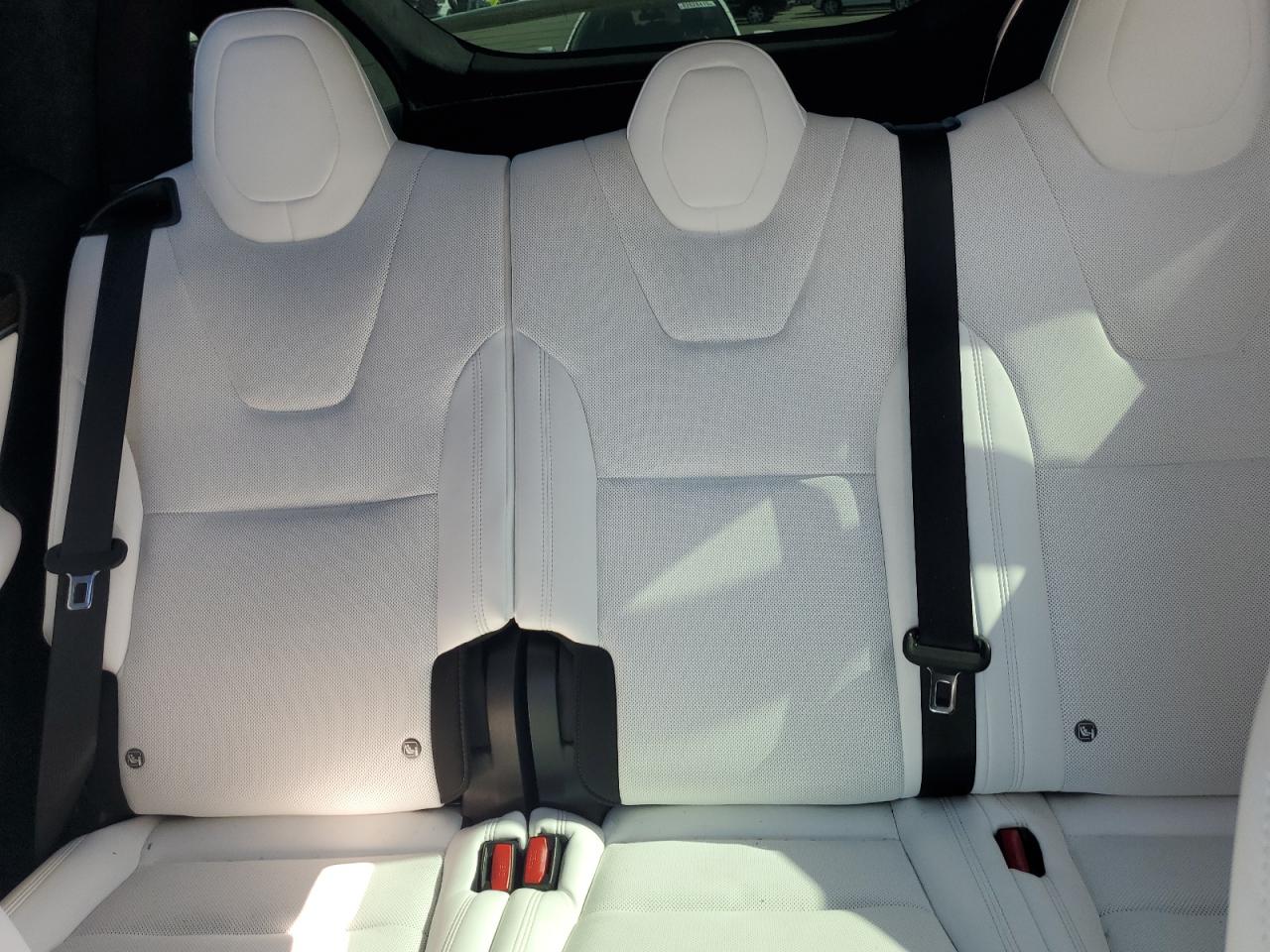 Tesla Model X Image 12