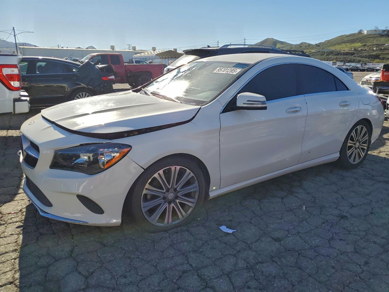 Mercedes-Benz Cla-class 250 Image 1
