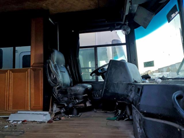 Winnebago Journey X Line Motor Home Image 3