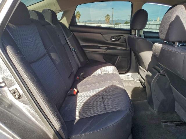 Nissan Altima 2.5 Image 6