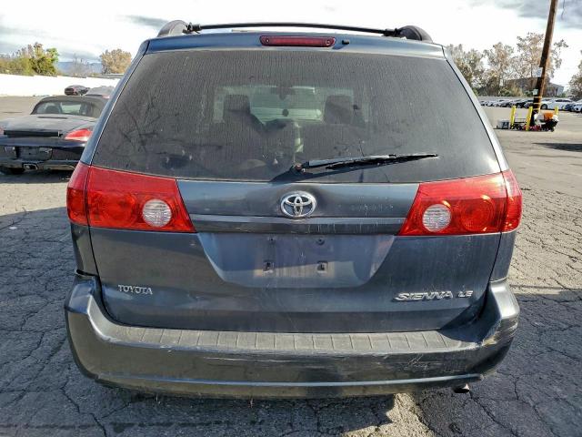 Toyota Sienna Ce Image 5