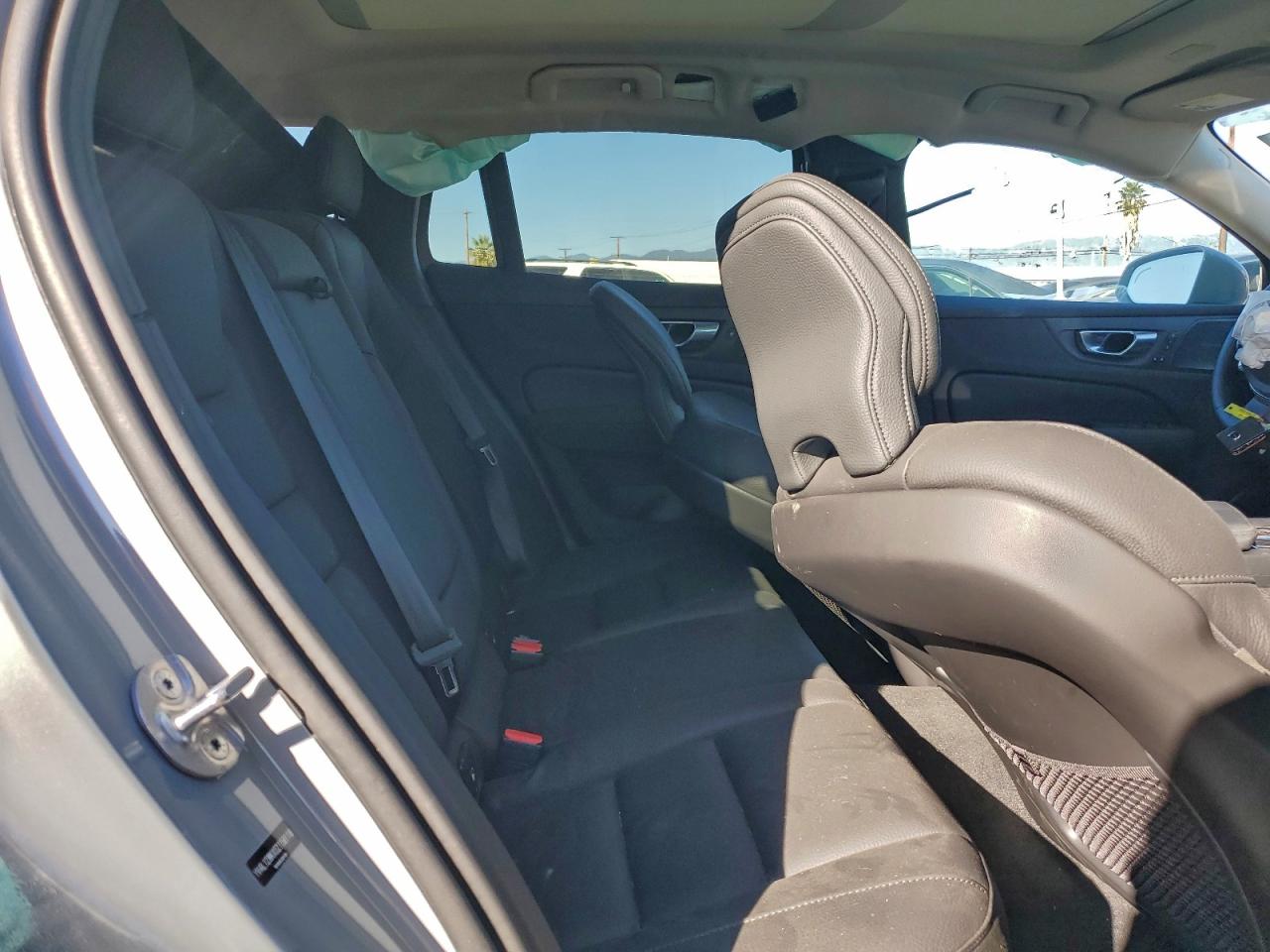 Volvo V60 Plus Image 10