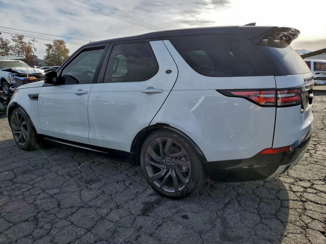 Land Rover Discovery Hse Image 5