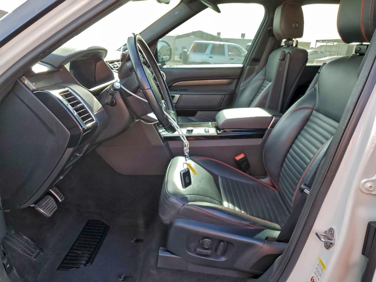 Land Rover Discovery Hse Image 11