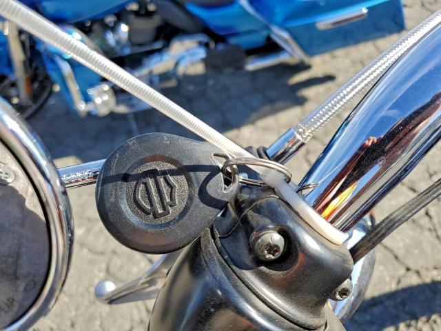 Harley-Davidson Fl Softail Deluxe Image 3