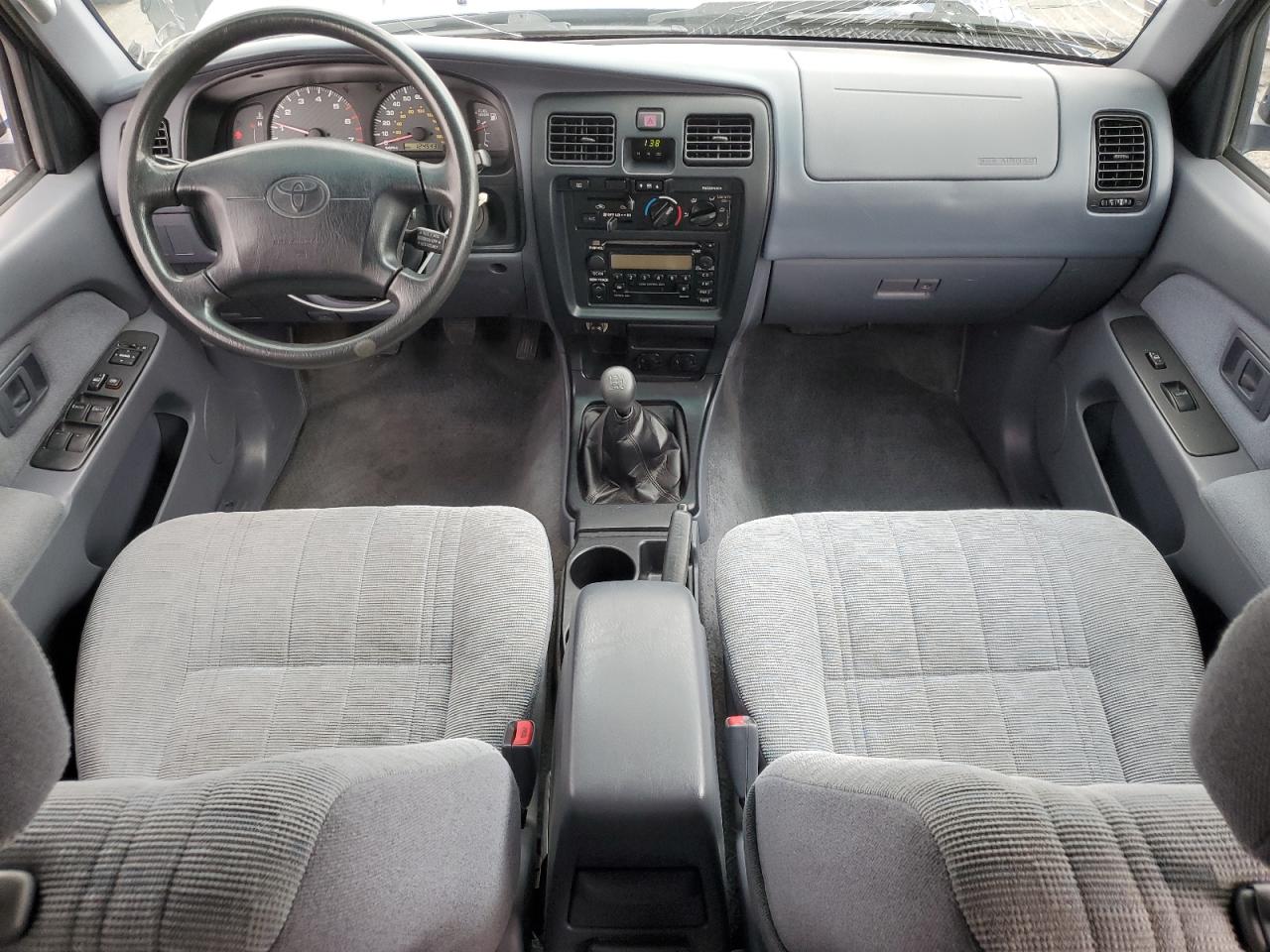 Toyota 4Runner Image 9