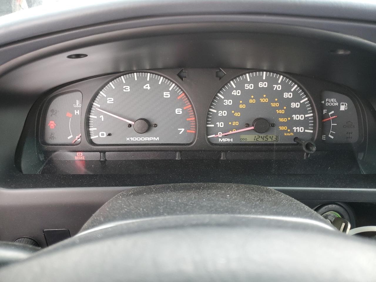 Toyota 4Runner Image 7