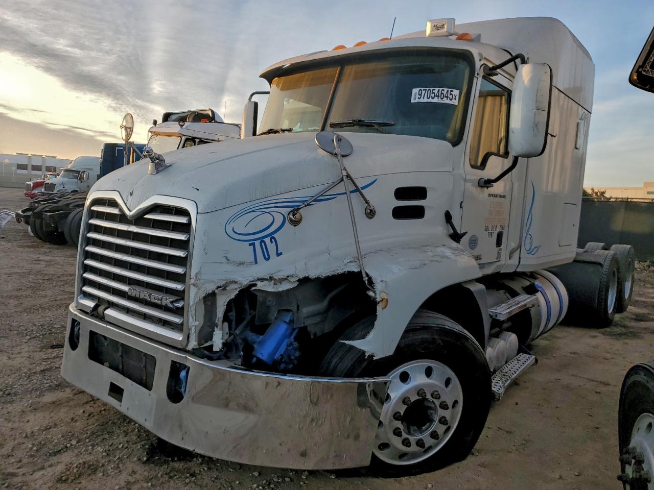 Mack Pinnacle Cxu600 Image 3