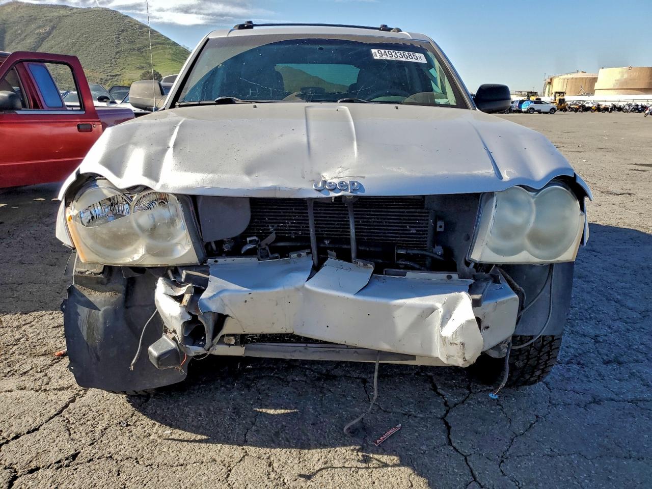 Jeep Grand Cherokee Laredo Image 3