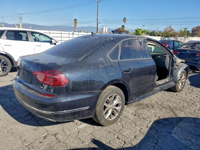 Volkswagen Passat S Image 7