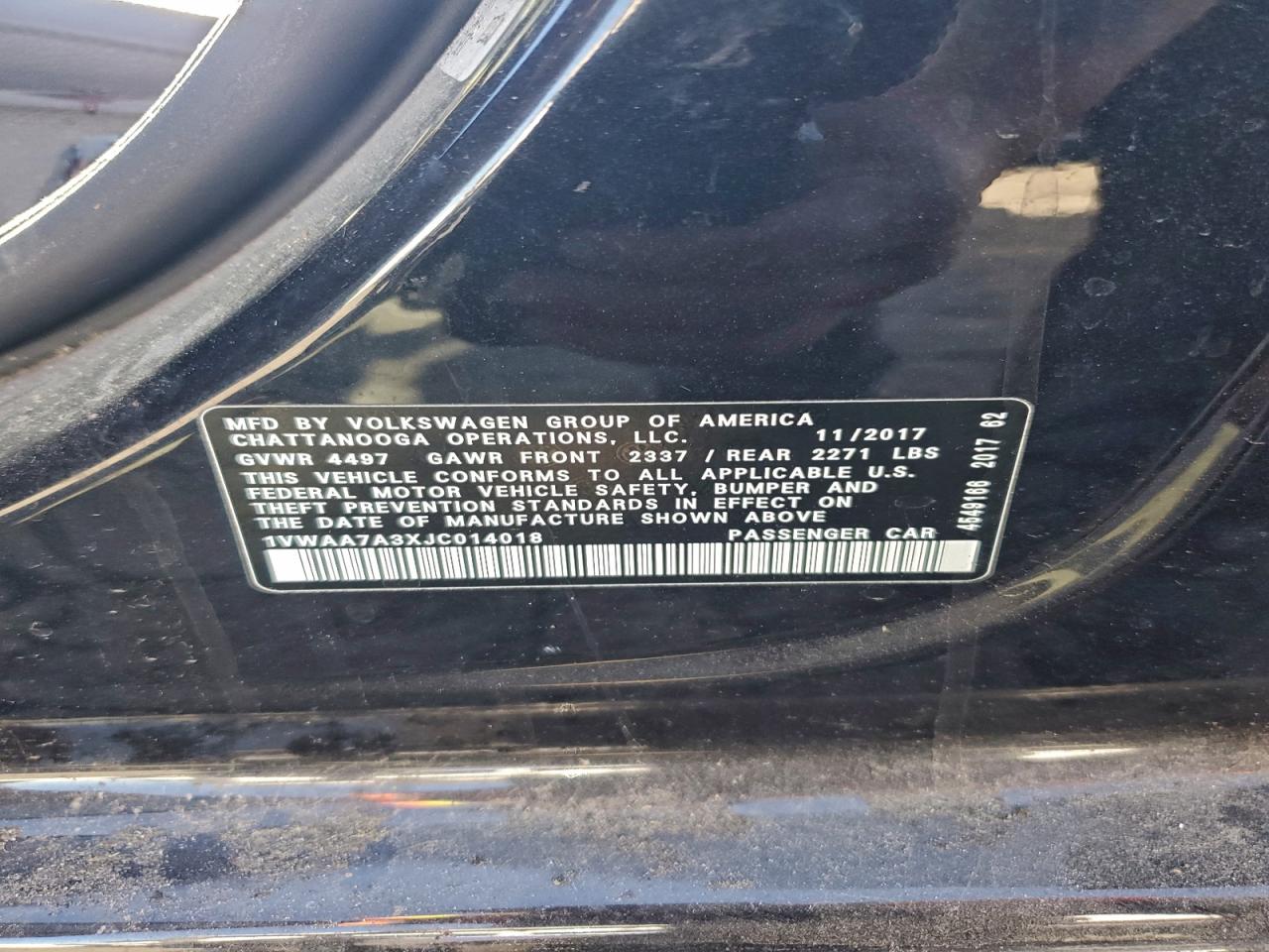 Volkswagen Passat S Image 12