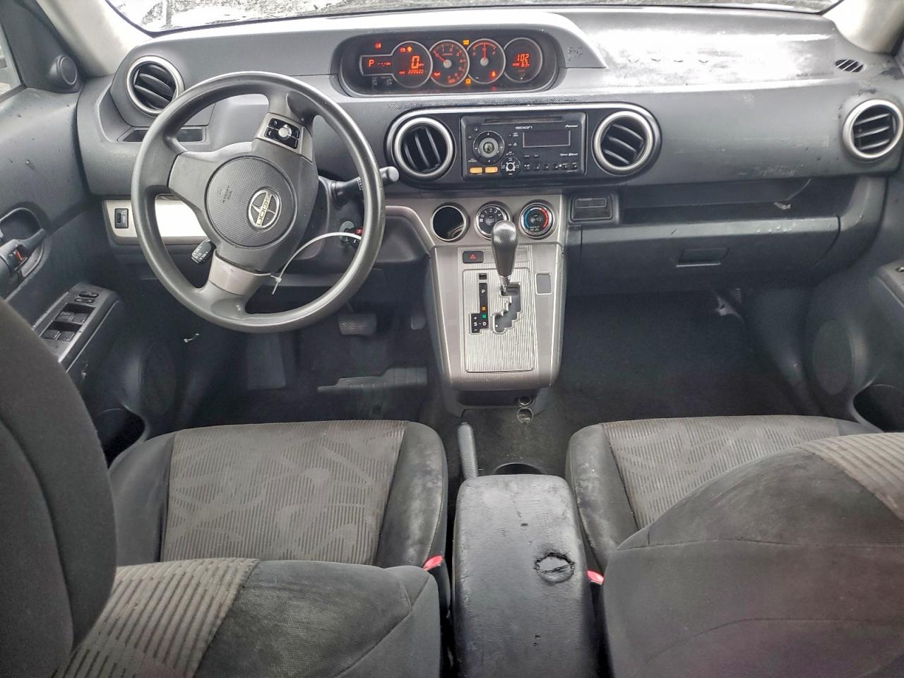 Toyota Scion Image 8