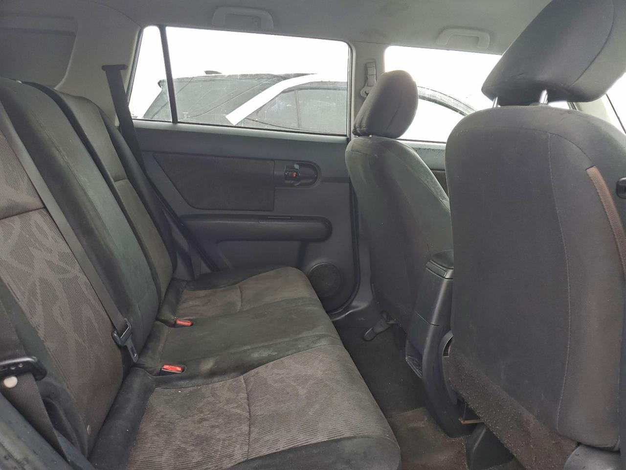 Toyota Scion Image 12