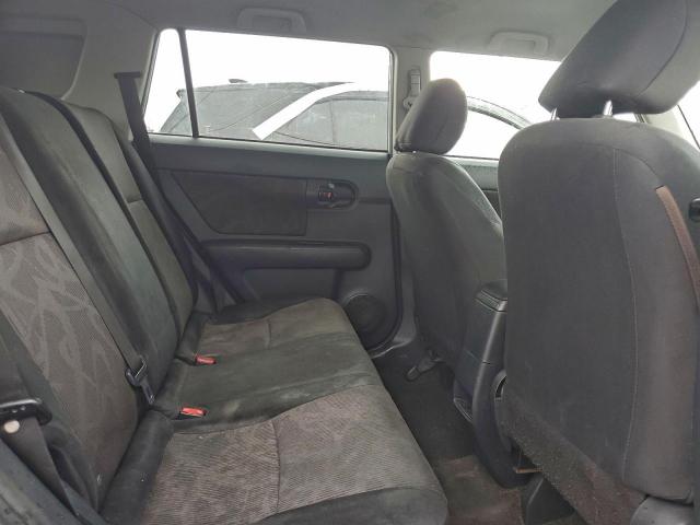 Toyota Scion Image 12