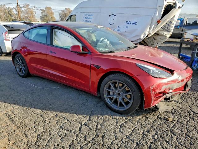 Tesla Model 3 Image 6
