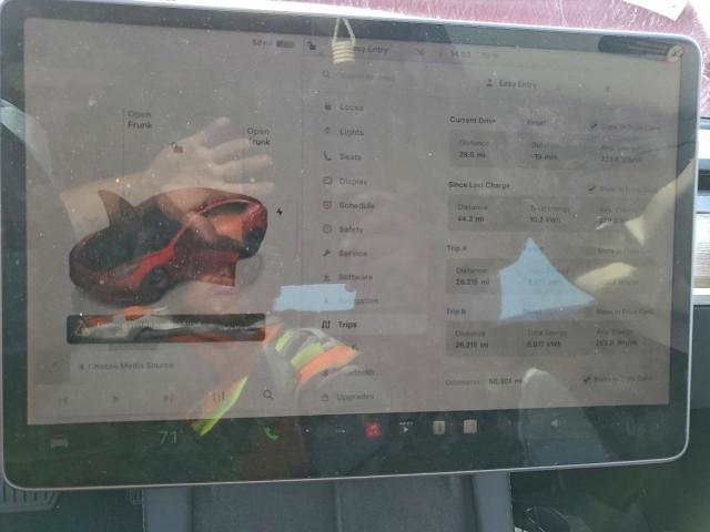 Tesla Model 3 Image 11