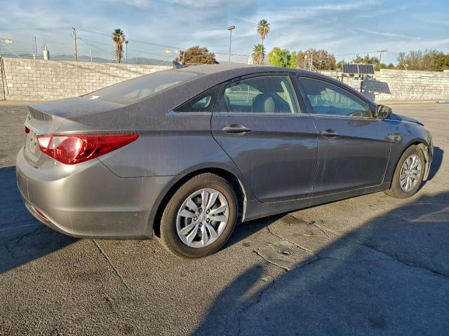 Hyundai SONATA Gls Image 4