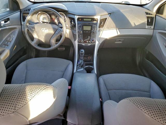 Hyundai SONATA Gls Image 2