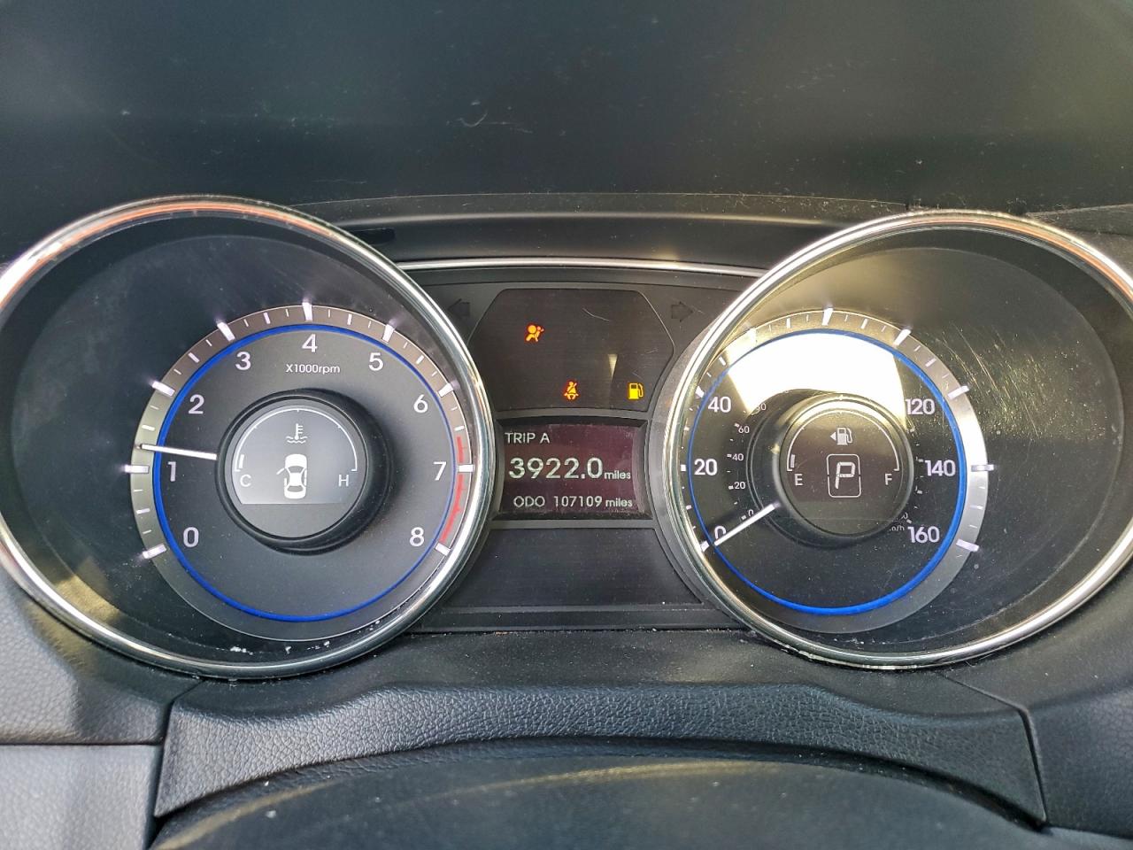 Hyundai SONATA Gls Image 6