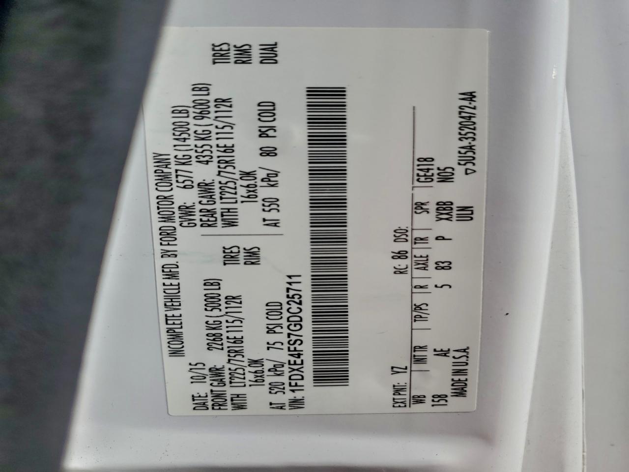 Ford Econoline E450 Super Duty Cutaway Van Image 2