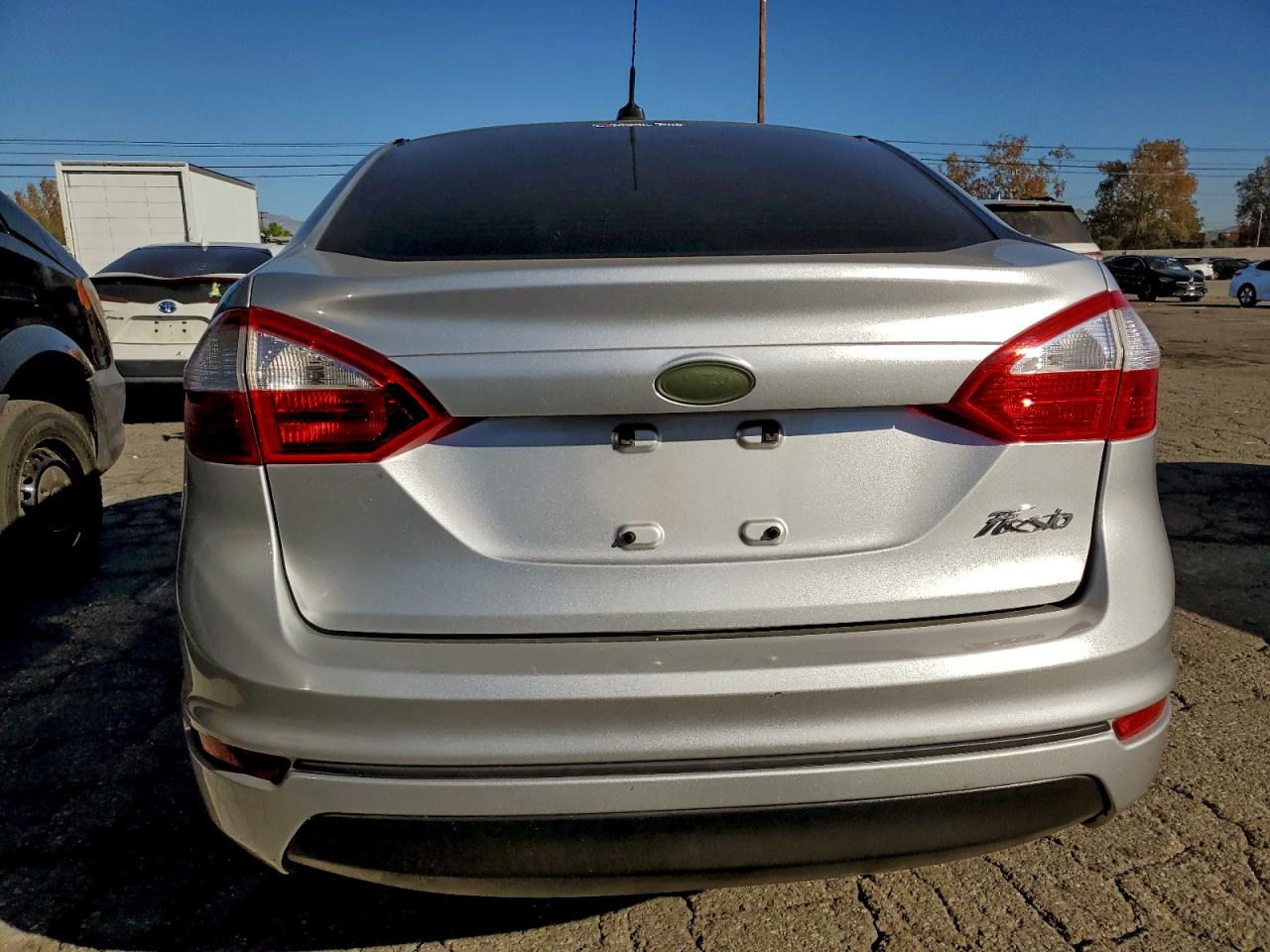 Ford Fiesta S Image 11