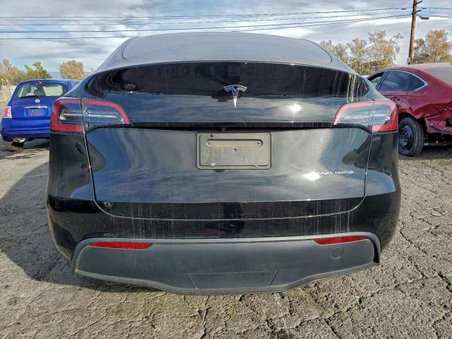 Tesla Model Y Image 3