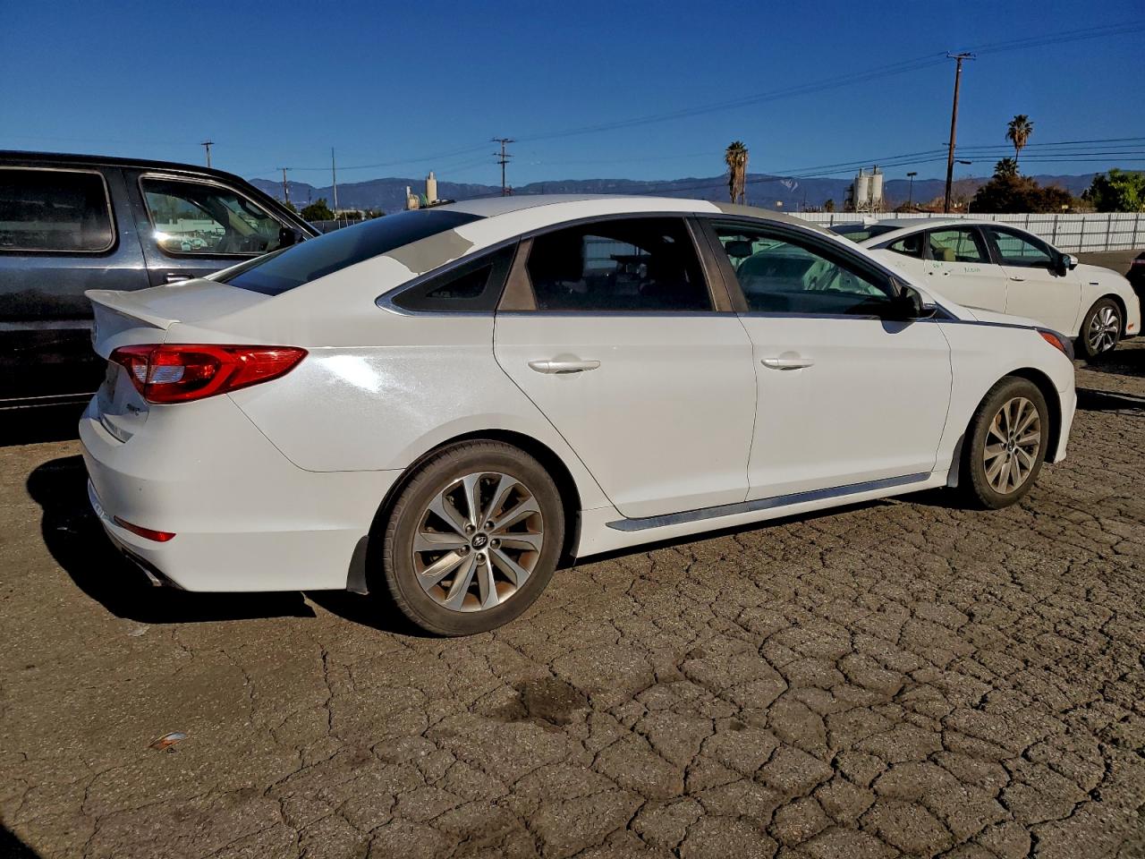 Hyundai SONATA Sport Image 3