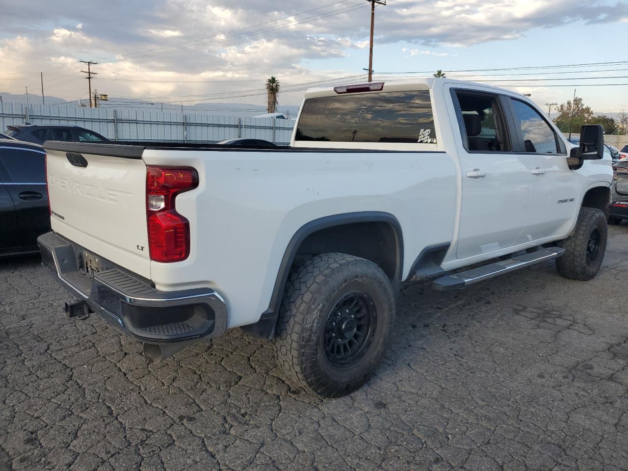Chevrolet Silverado K2500 Heavy Duty Lt Image 9