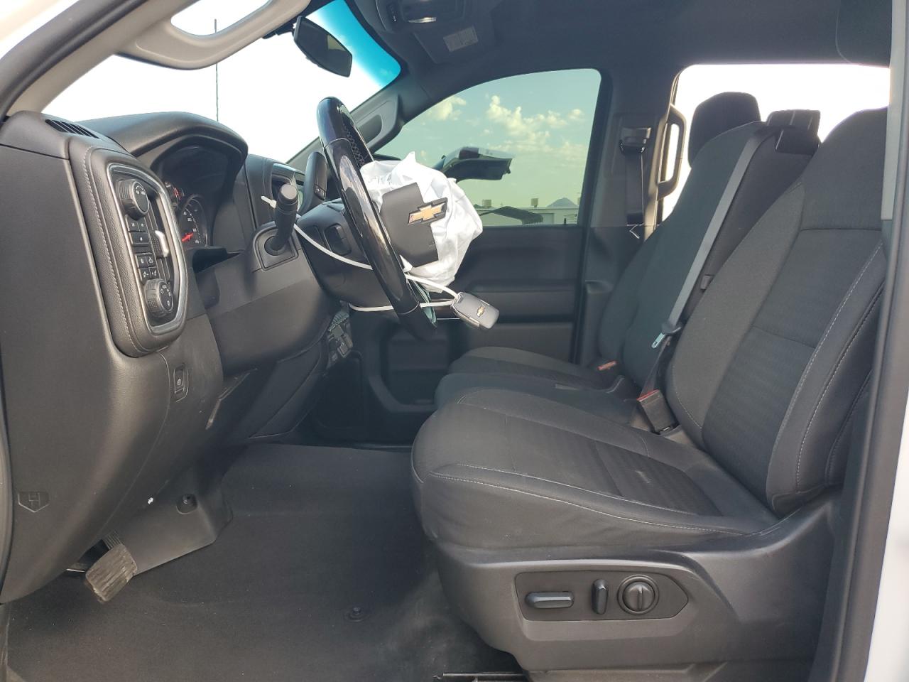 Chevrolet Silverado K2500 Heavy Duty Lt Image 8