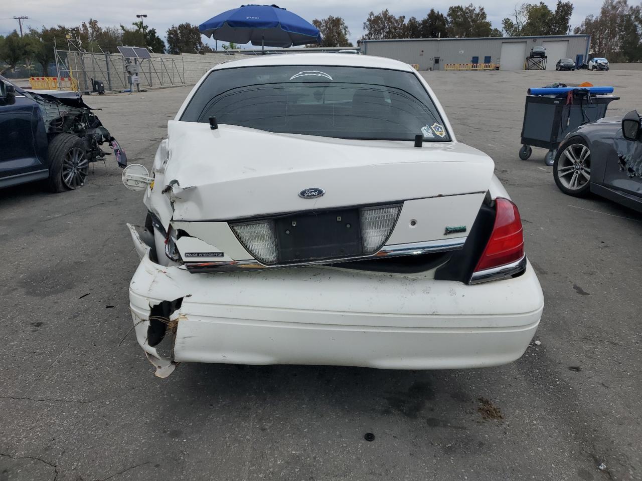 Ford Crown Vic Police Interceptor Image 3