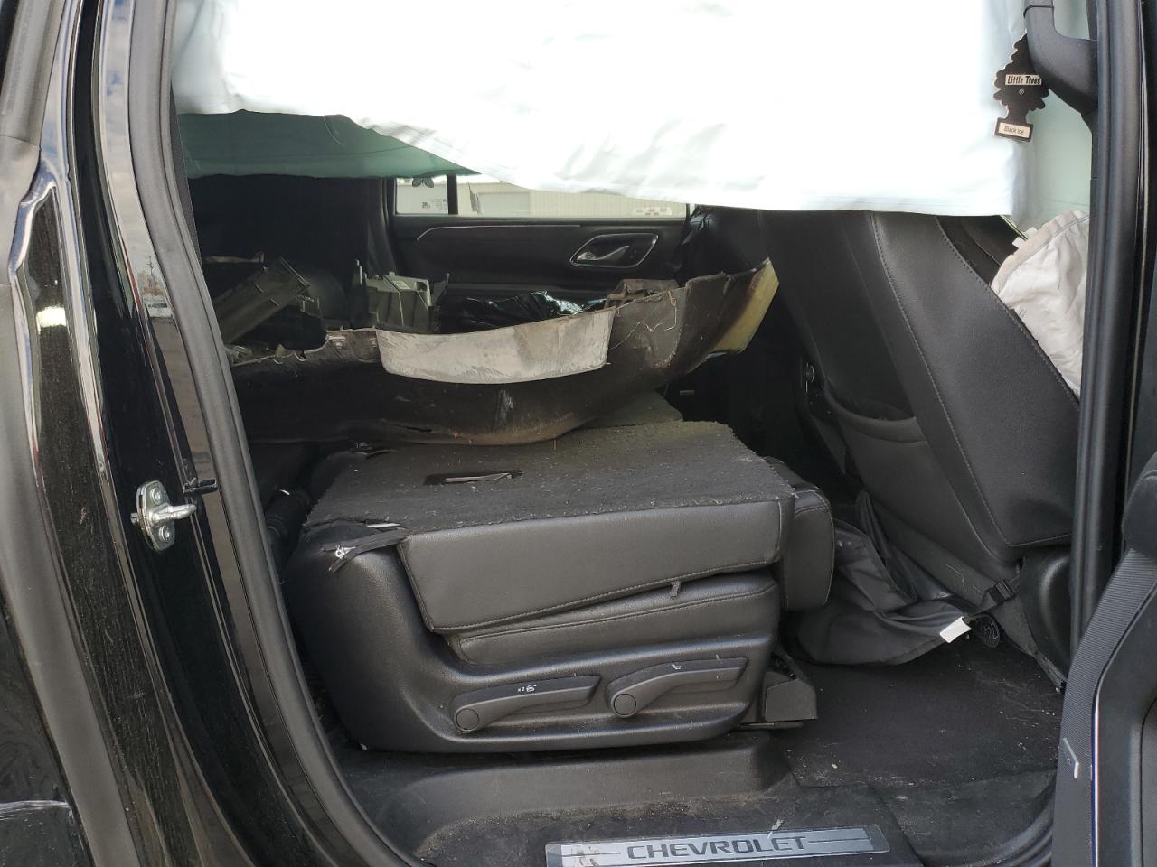 Chevrolet Suburban C1500 Lt Image 8