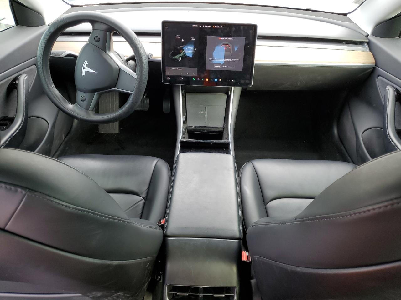 Tesla Model 3 Image 11