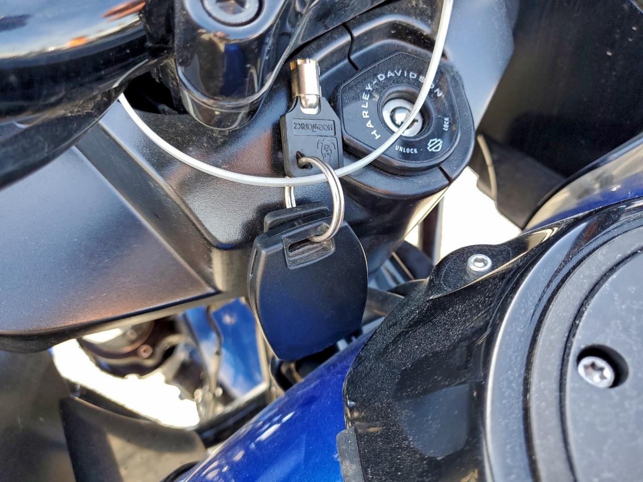 Harley-Davidson Fl Image 3