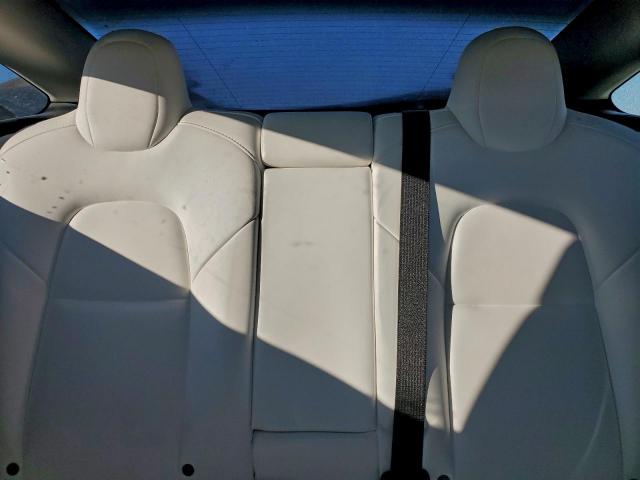 Tesla Model 3 Image 10
