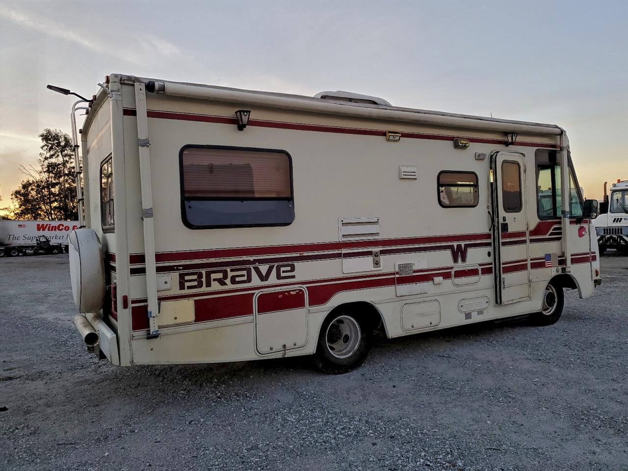 Chevrolet P30 Image 3