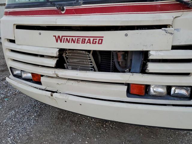 Chevrolet P30 Image 10