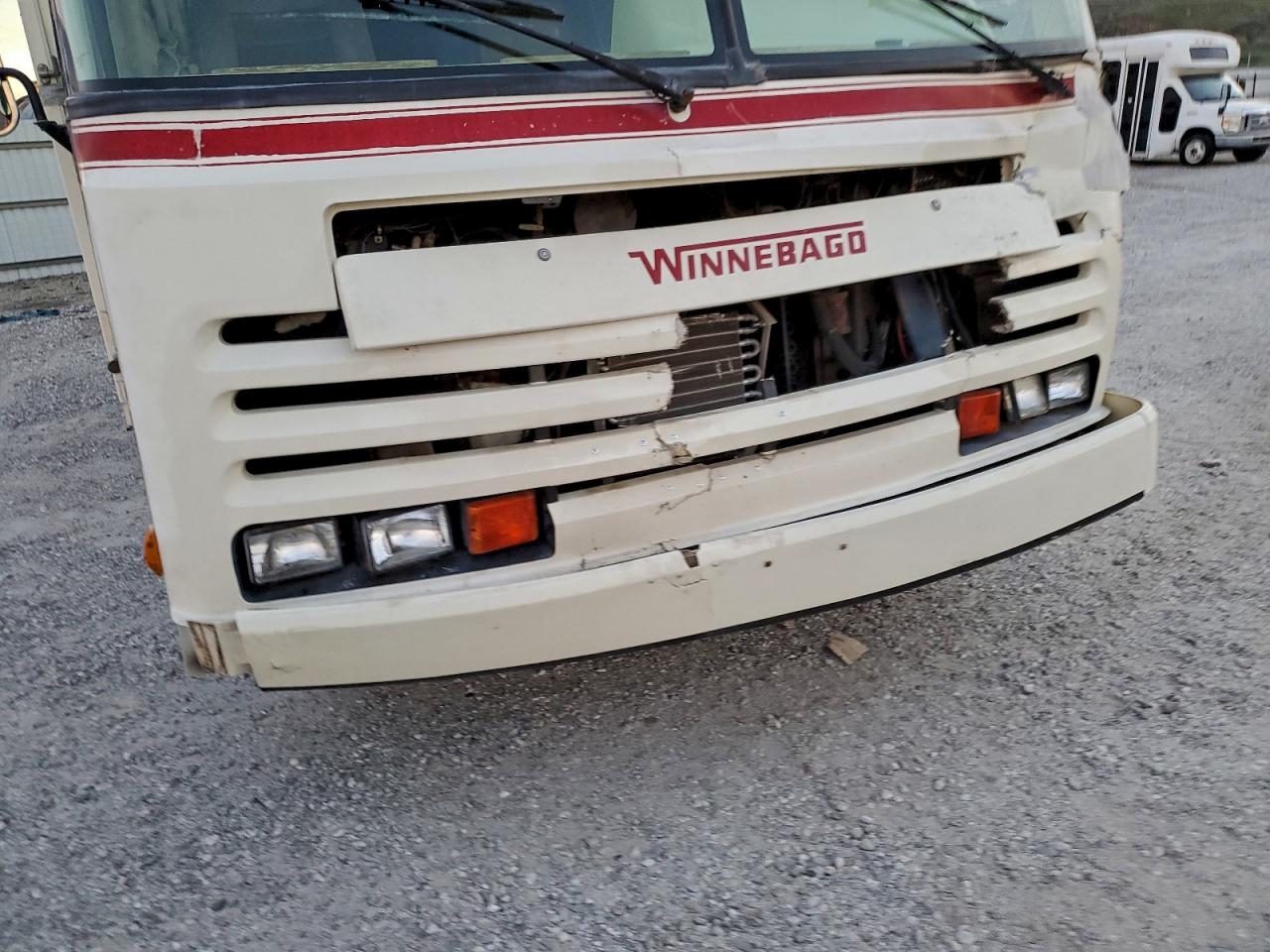 Chevrolet P30 Image 9