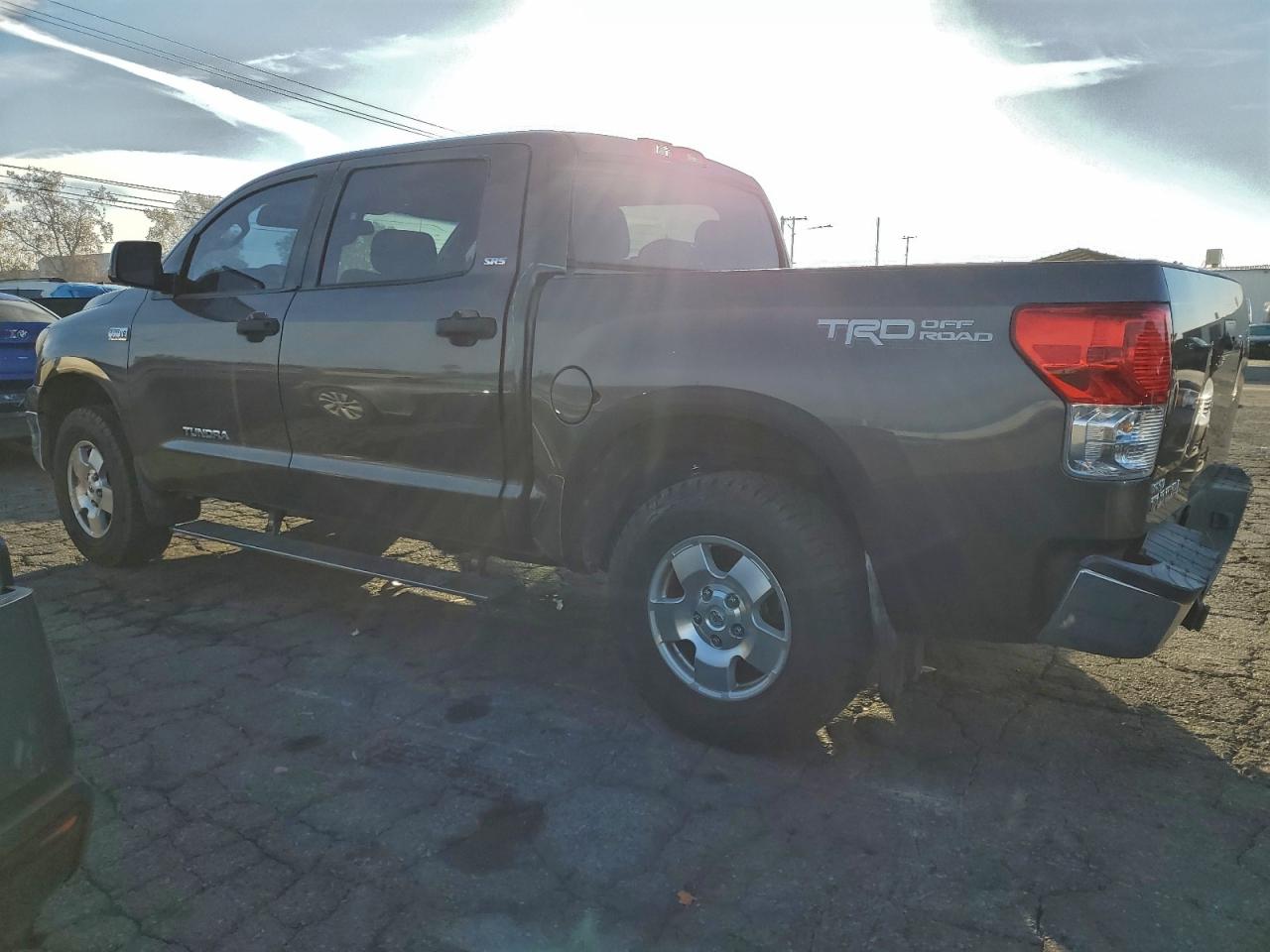 Toyota Tundra Crewmax Sr5 Image 6