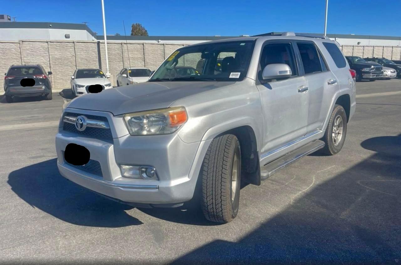Toyota 4Runner Sr5 Image 5
