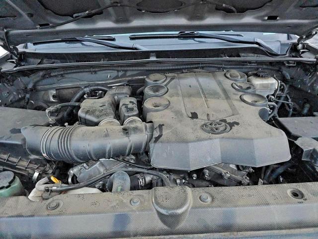 Toyota 4Runner Sr5 Image 6