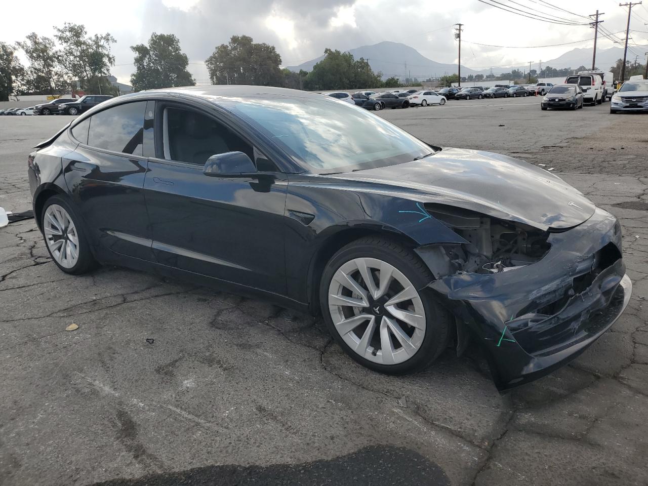 Tesla Model 3 Image 4